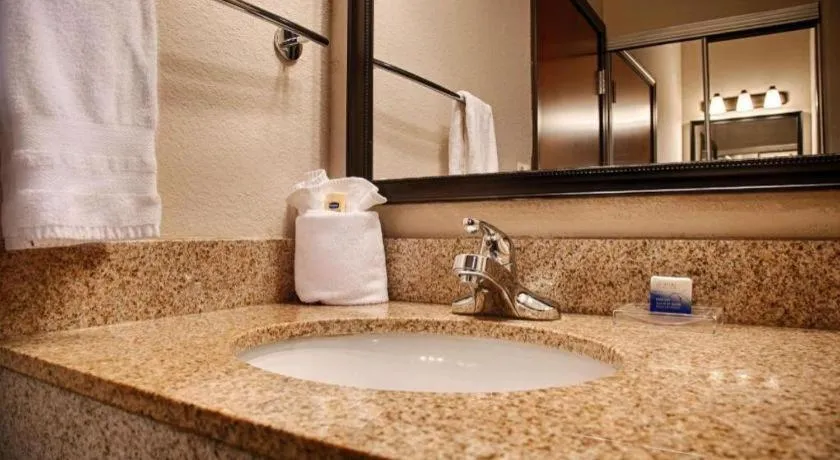 Best Western Plus Circle Inn