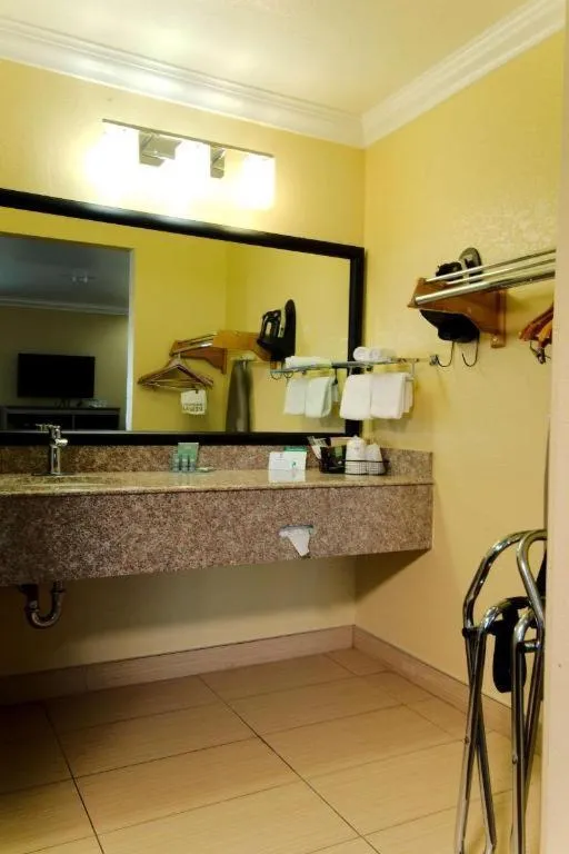 Best Western Hanford Inn