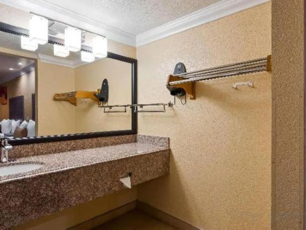 Best Western Hanford Inn