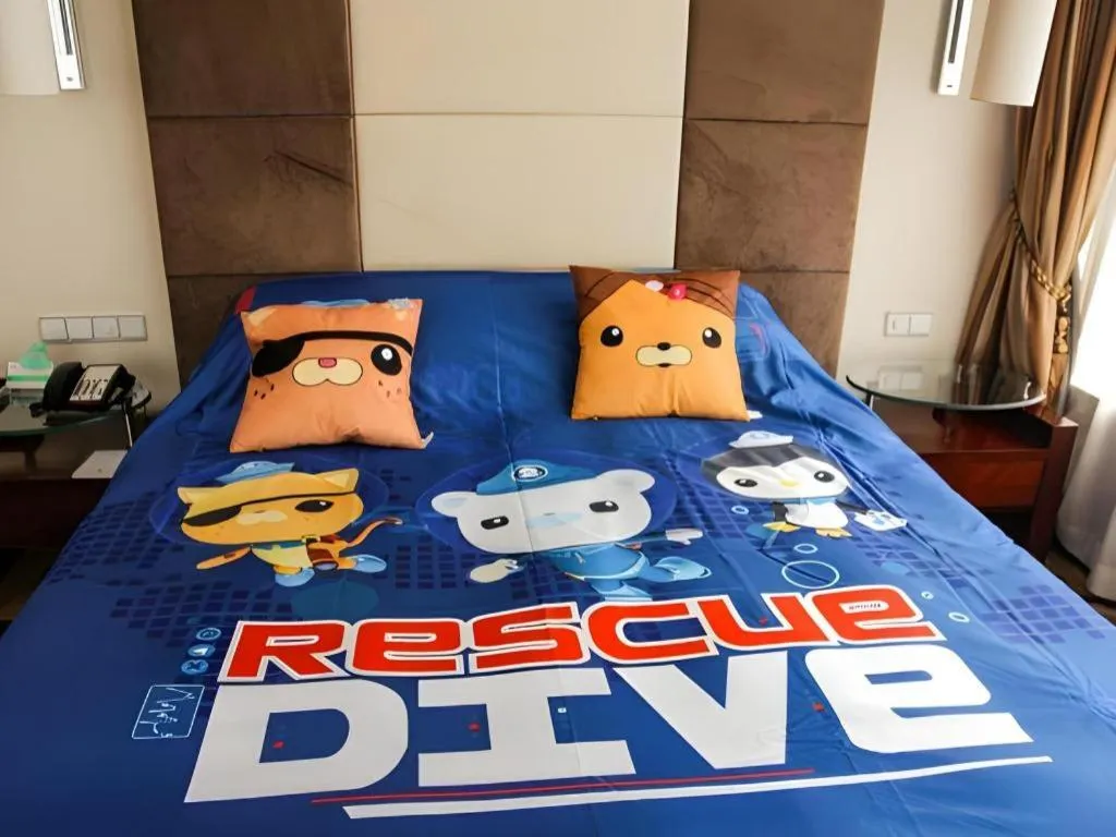 Bed in Beijing Liaoning Hotel