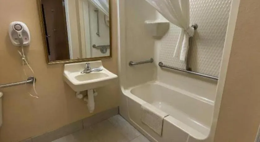 Best Western Manhattan Inn