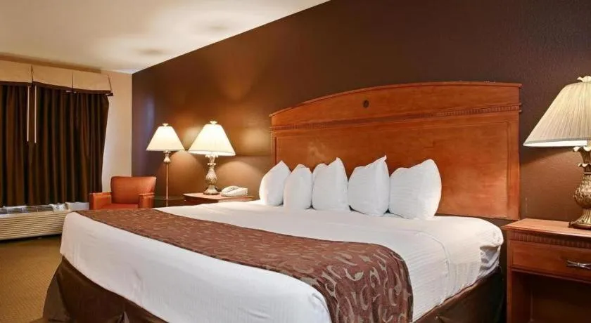 Best Western Manhattan Inn