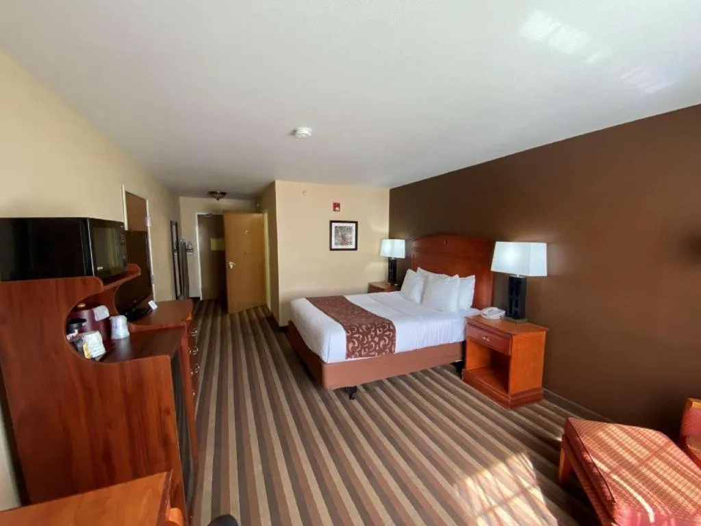 Bed in Best Western Manhattan Inn