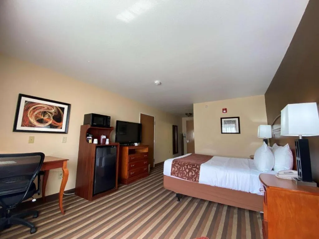 Bed in Best Western Manhattan Inn