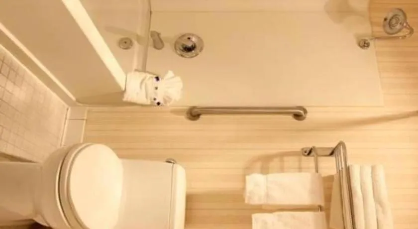 Best Western Plus Twin View Inn & Suites