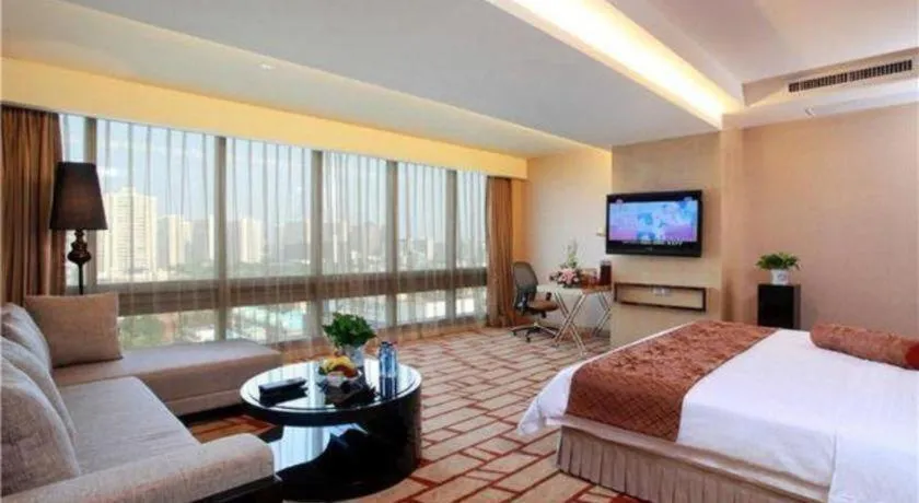 Bed in Changsha Huatian Hotel