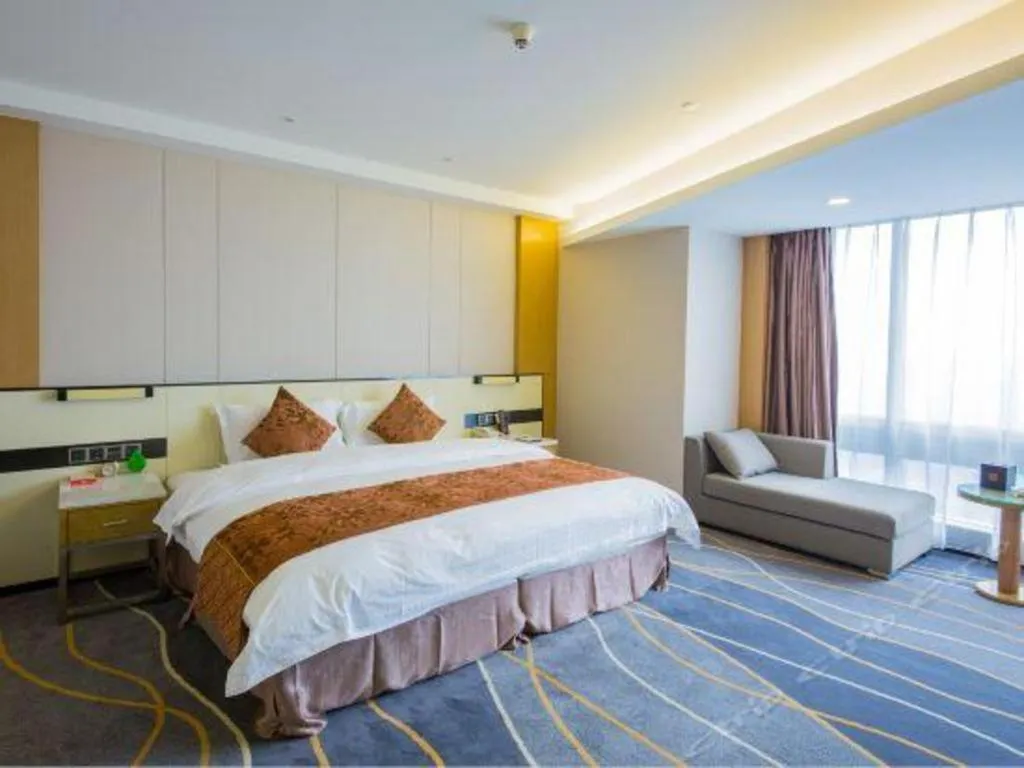 Bed in Changsha Huatian Hotel