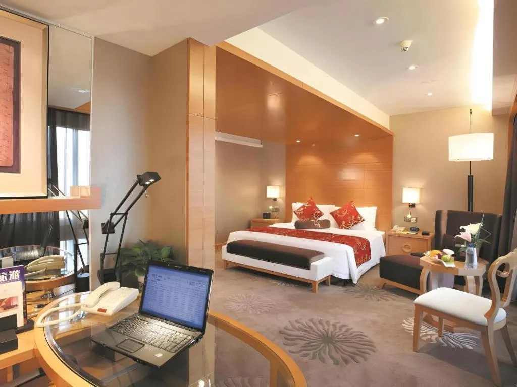 Bed in Changsha Huatian Hotel