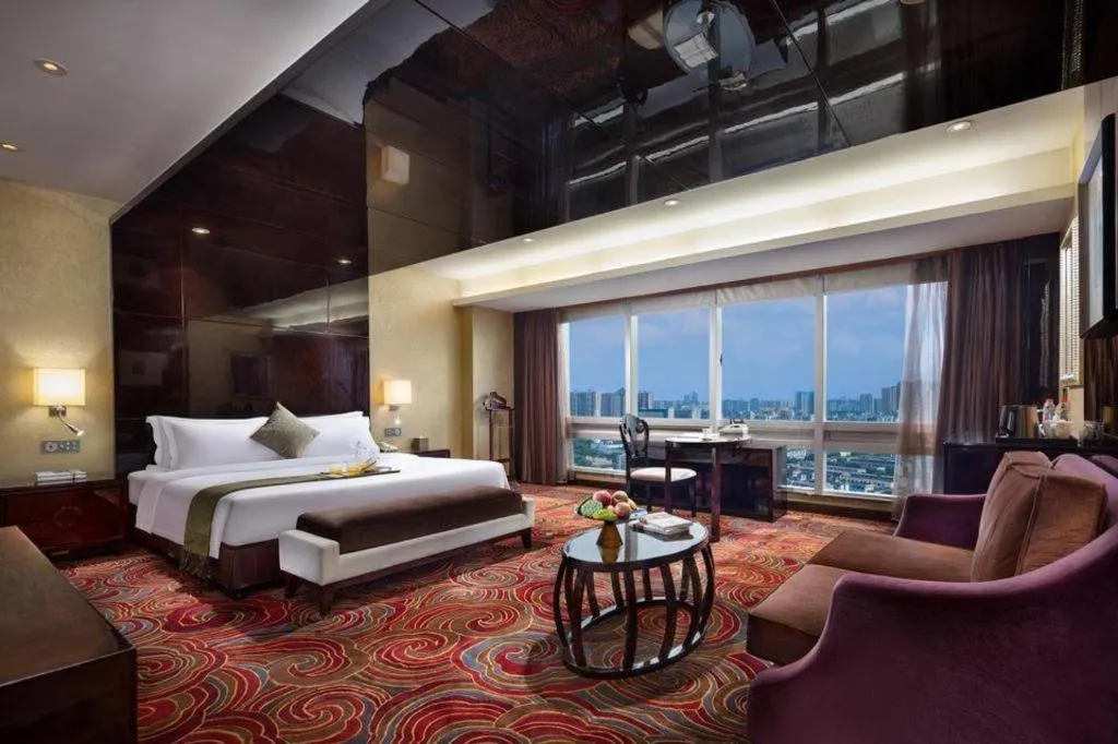 Bed in Changsha Huatian Hotel