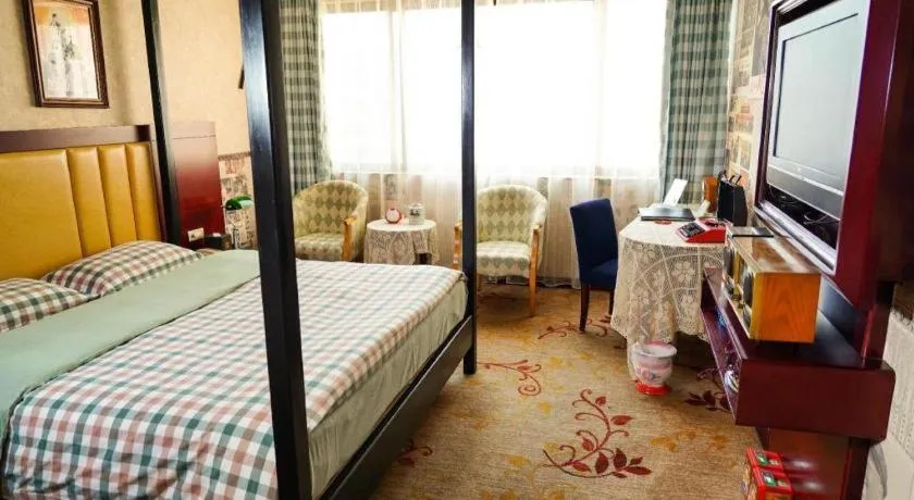 Bed in Changsha Huatian Hotel