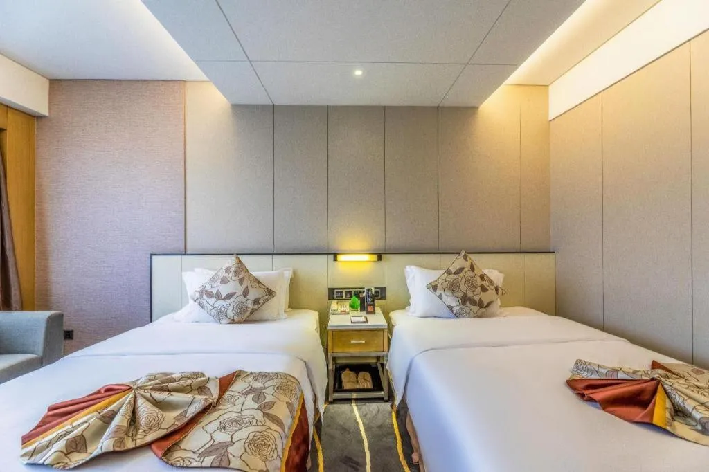 Bed in Changsha Huatian Hotel