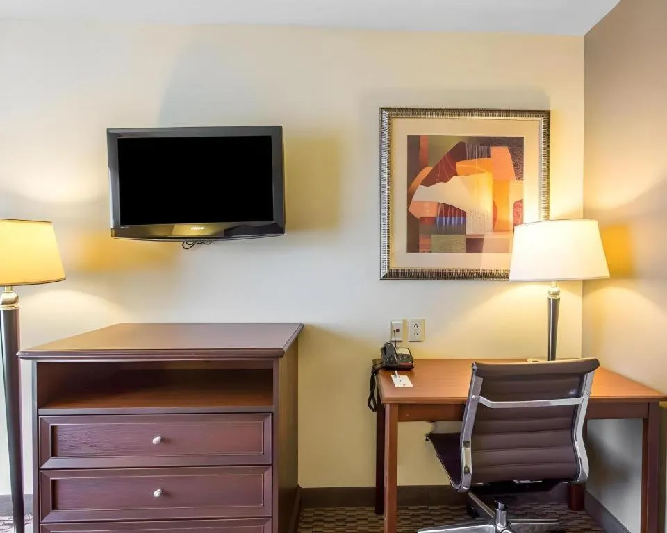 Comfort Inn & Suites