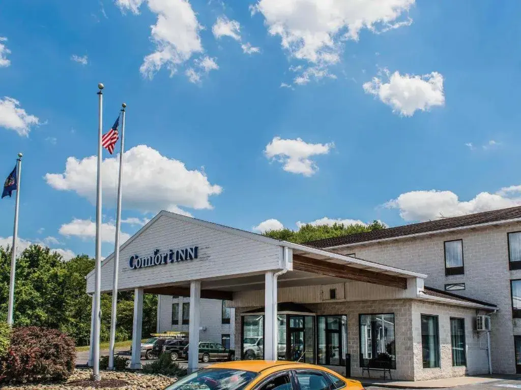 Quality Inn Waynesburg - Morrisville Quality Inn Waynesburg - Morrisville