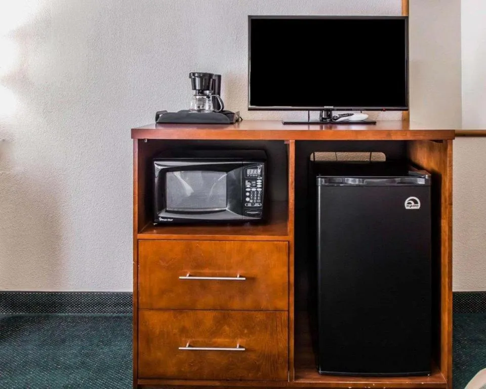 Quality Inn Waynesburg - Morrisville