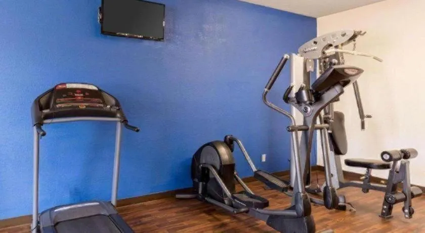 Quality Suites Huntsville Near University