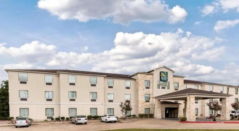 Quality Suites Huntsville Near University