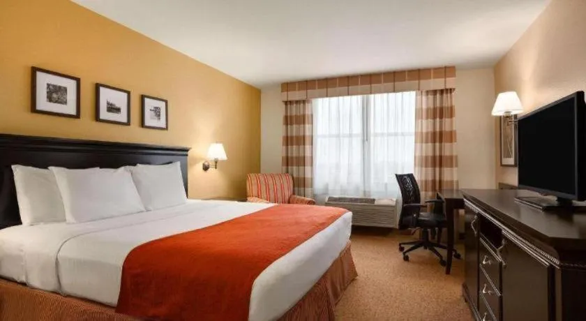 Country Inn & Suites by Radisson, Dundee, MI