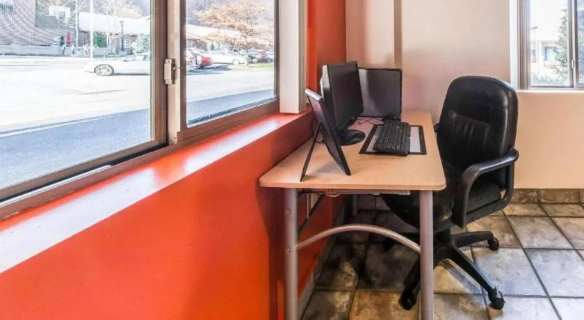 Econo Lodge Johnstown Downtown