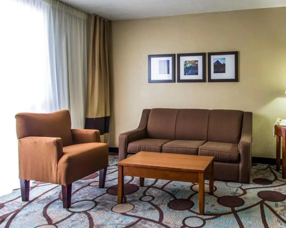 AmericInn by Wyndham Memphis East