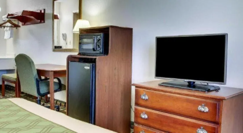 Econo Lodge Meridian South