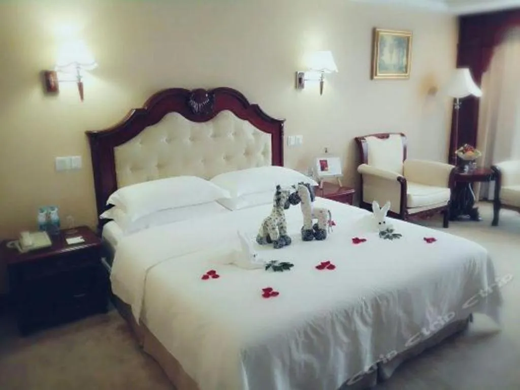 Bed in Changsha Mingchen International Hotel