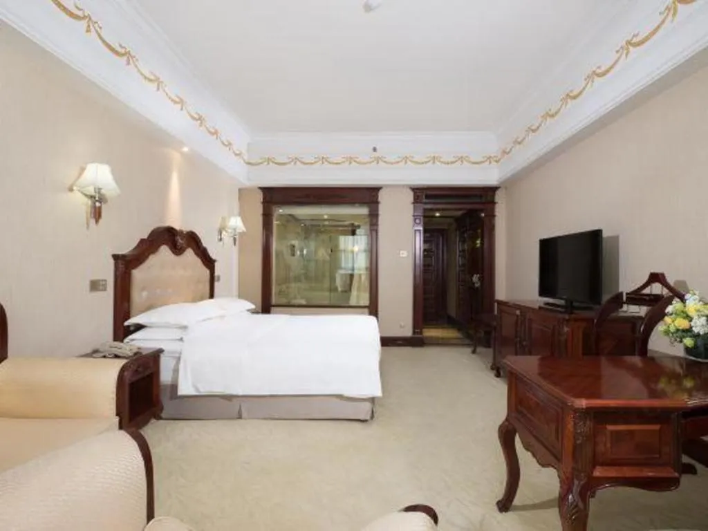 Bed in Changsha Mingchen International Hotel