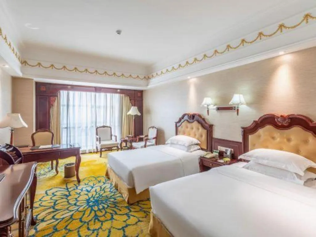 Bed in Changsha Mingchen International Hotel