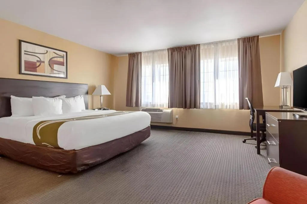 Quality Inn & Suites Lincoln North