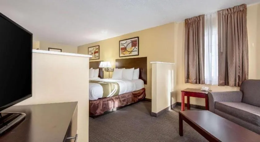 Quality Inn & Suites Lincoln North