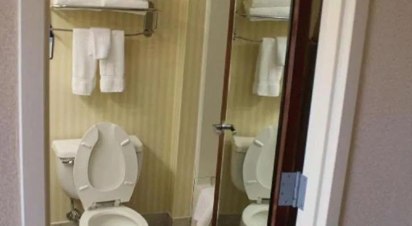 Best Western Shelbyville Inn and Suites Celebration Inn