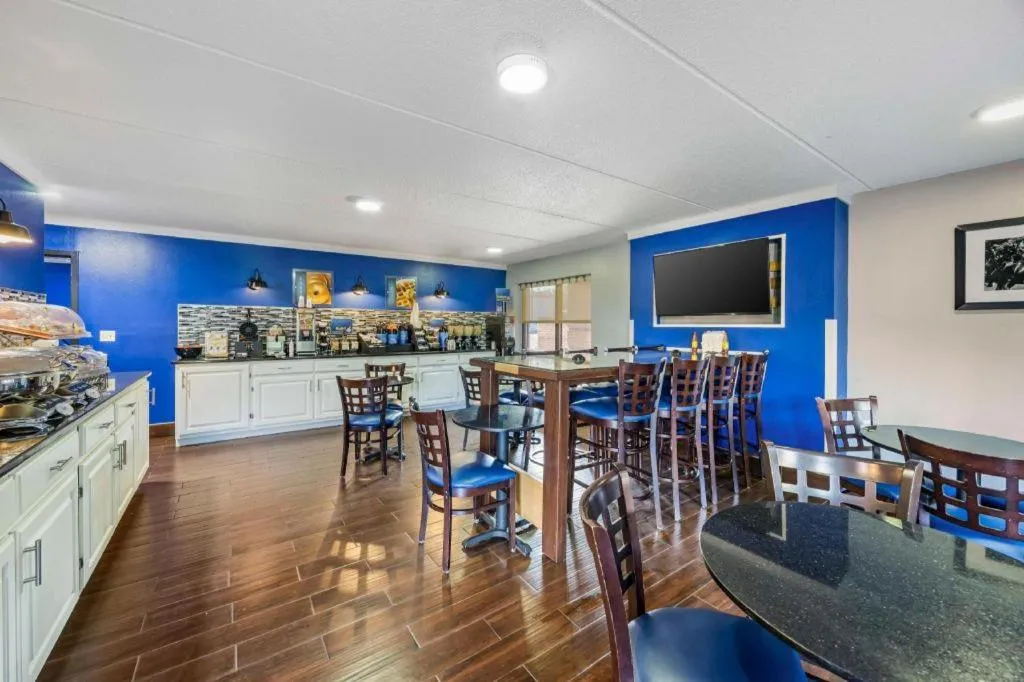 Best Western Shelbyville Inn and Suites Celebration Inn