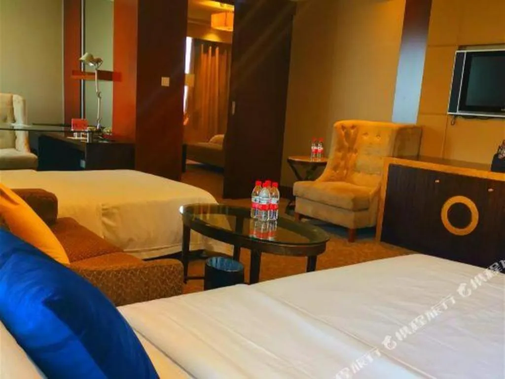 Bed in Changsha Xiaoxiang Huatian Hotel