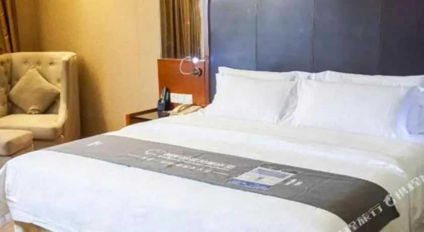 Bed in Changsha Xiaoxiang Huatian Hotel