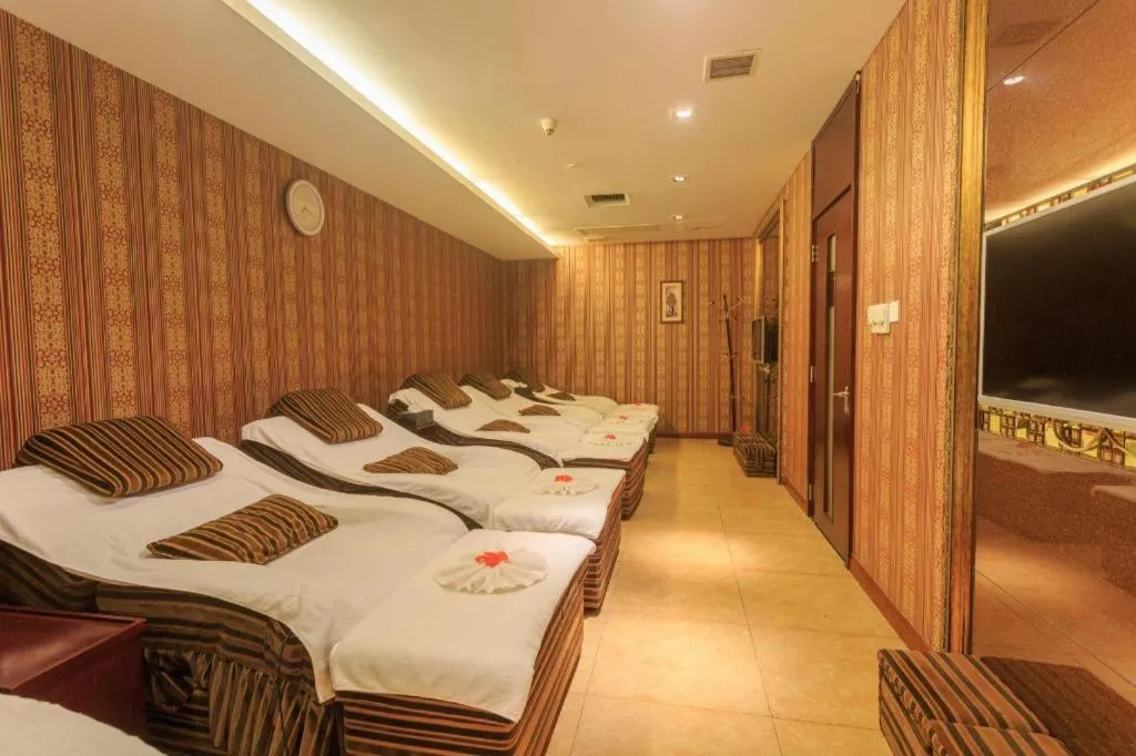 Bed in Changsha Xiaoxiang Huatian Hotel