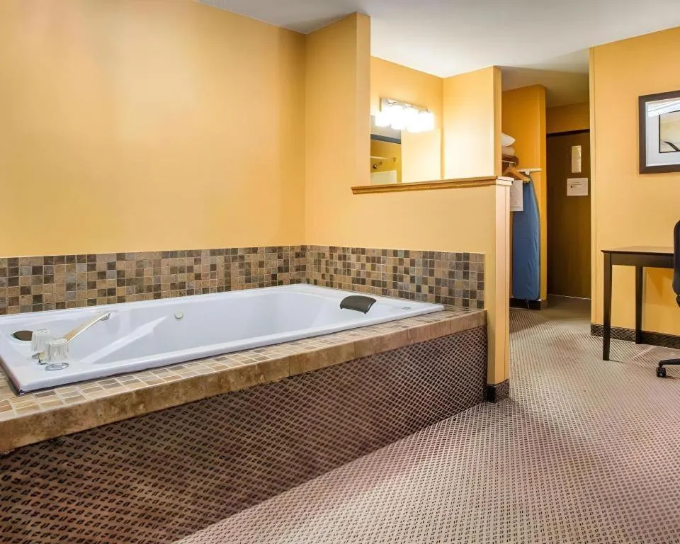 Quality Inn & Suites Kimberly - Appleton East