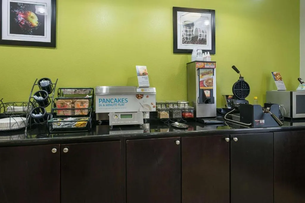 Best Western Plus DeRidder Inn and Suites