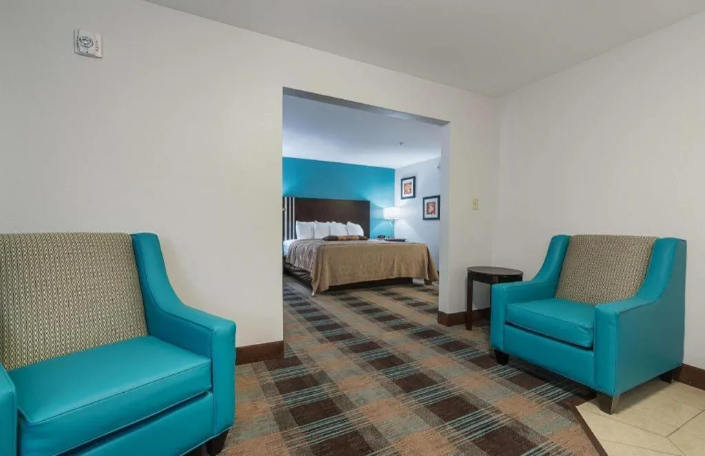 Bed in Best Western Plus DeRidder Inn and Suites
