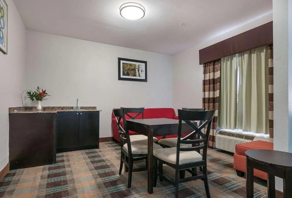 Best Western Plus DeRidder Inn and Suites