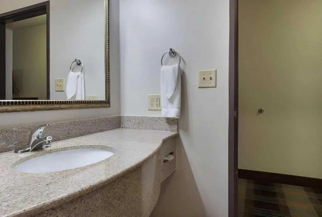 Best Western Plus DeRidder Inn and Suites