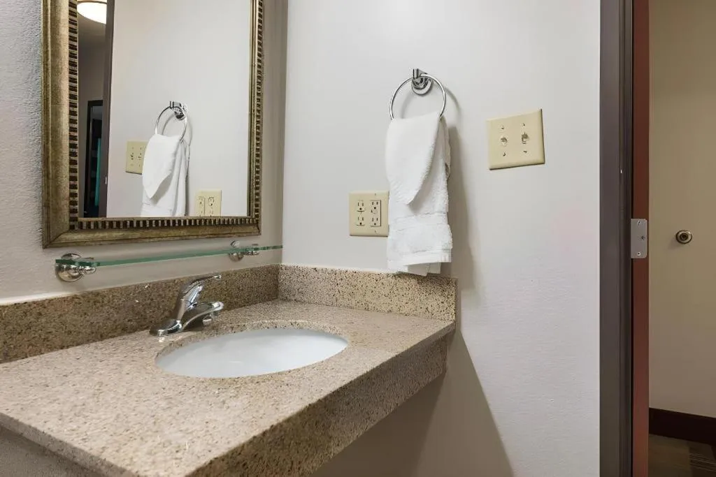 Best Western Plus DeRidder Inn and Suites