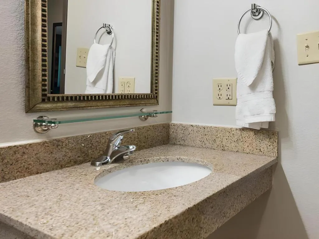 Best Western Plus DeRidder Inn and Suites