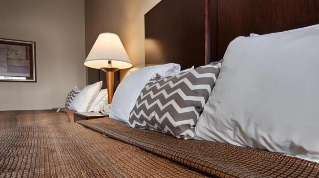 Bed in Quality Inn Smyrna