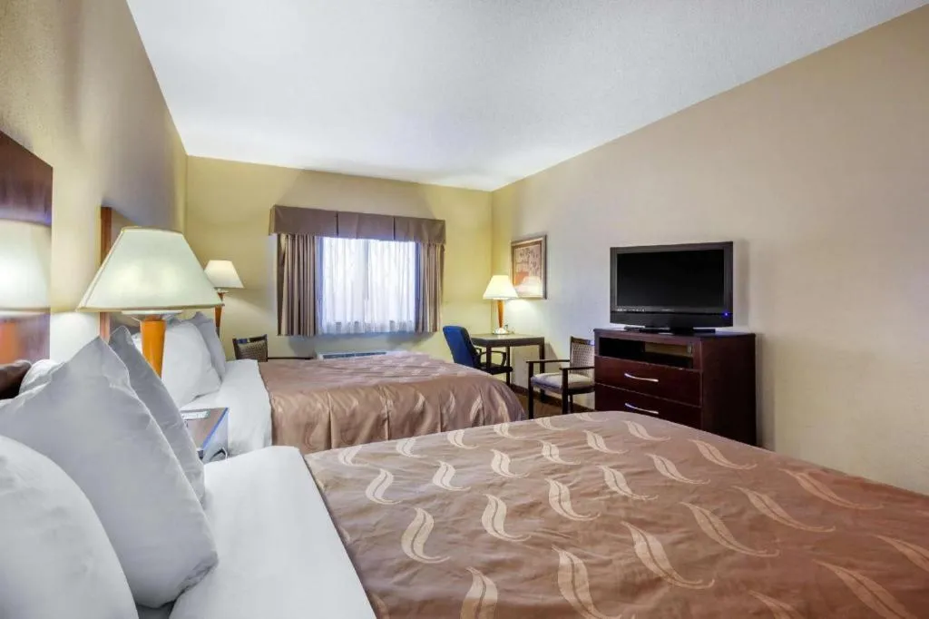 Bed in Quality Inn Smyrna