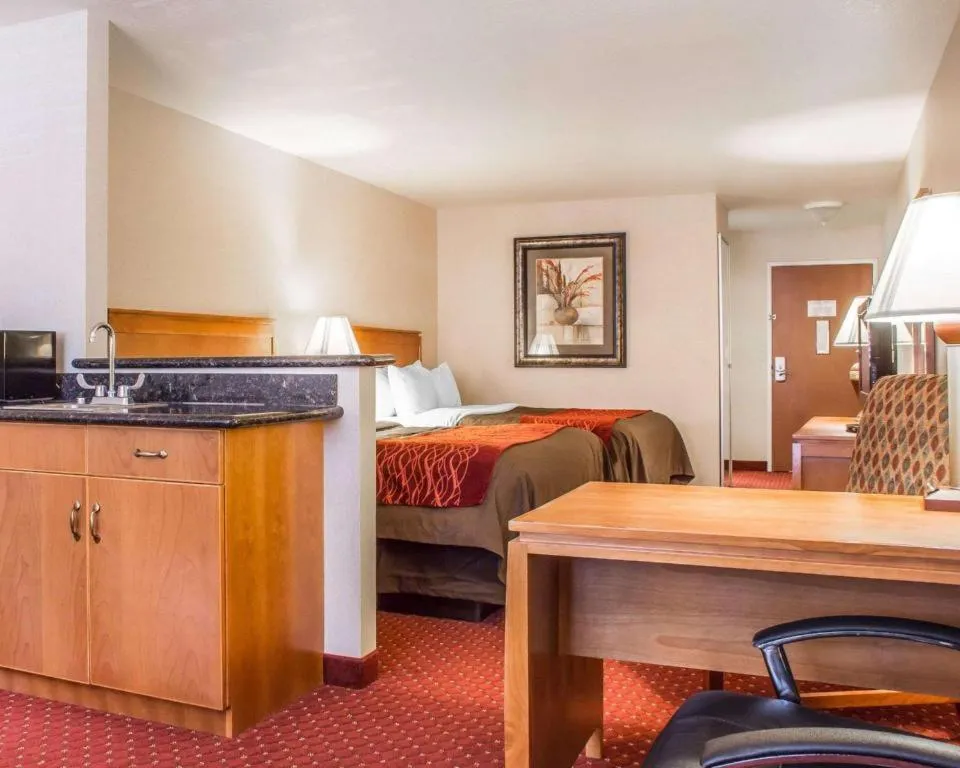 Bed in Best Western Plus Safford