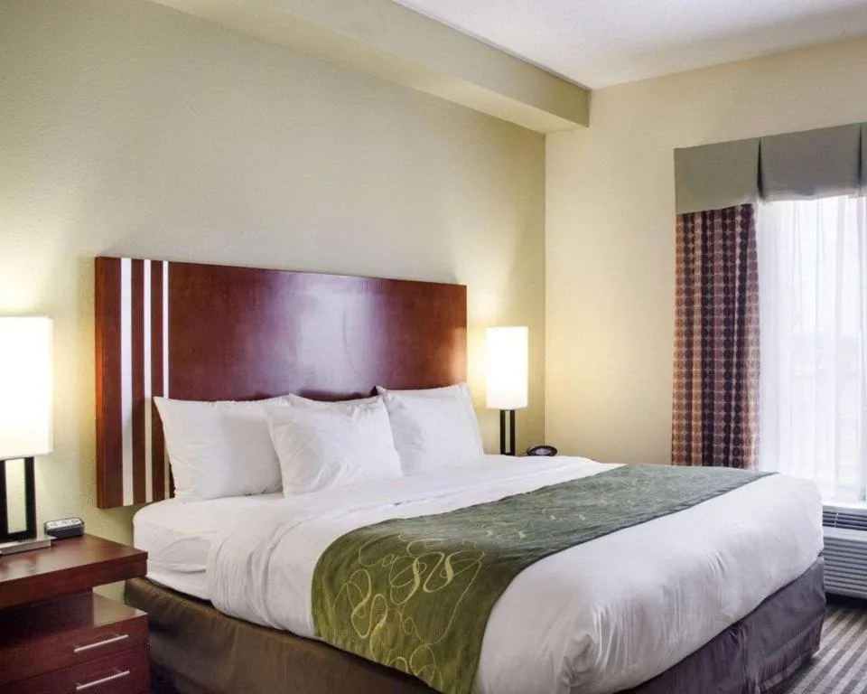 Bed in Comfort Suites Greenwood