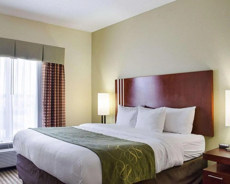 Bed in Comfort Suites Greenwood