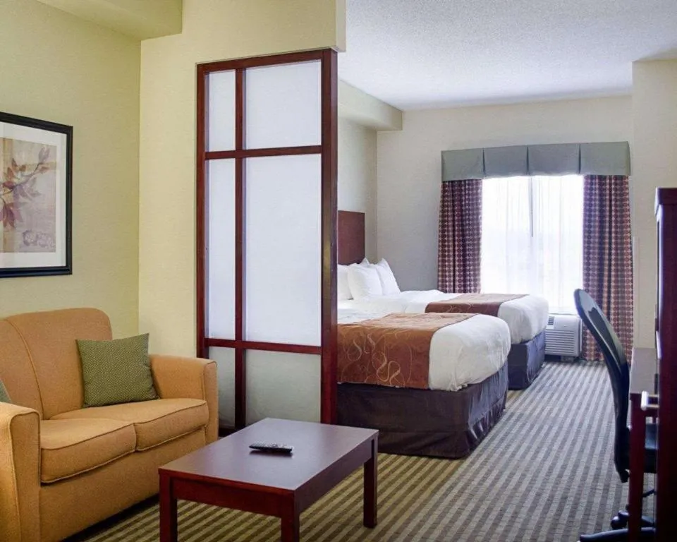 Bed in Comfort Suites Greenwood