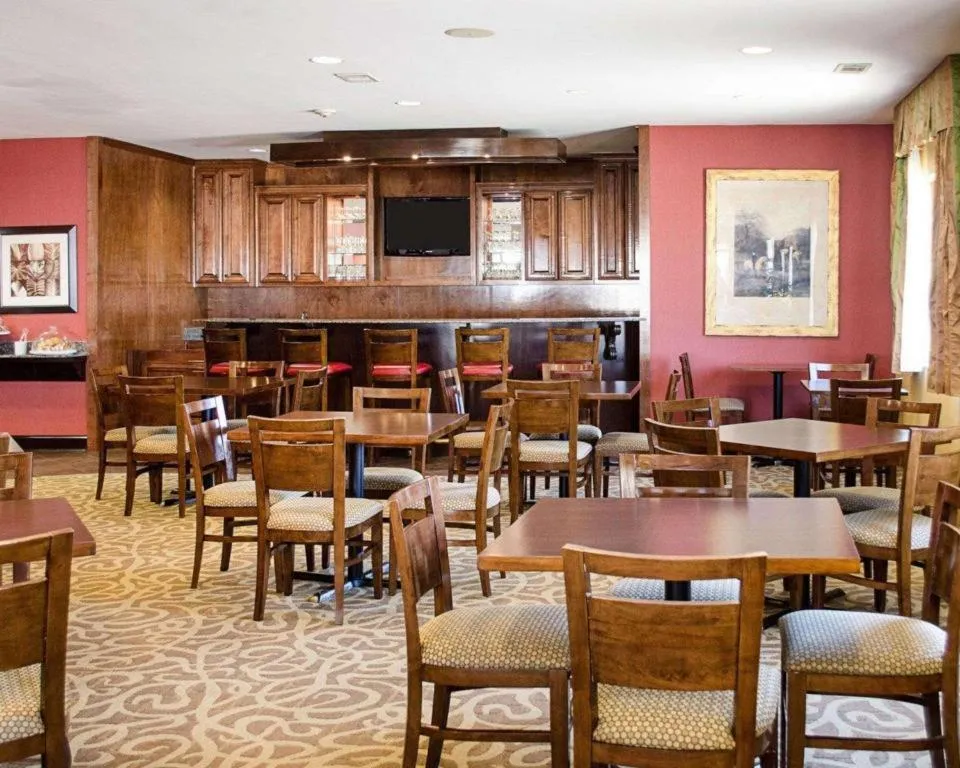 Comfort Suites Greenwood