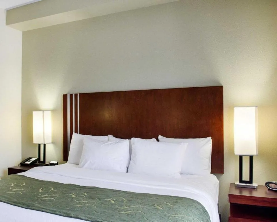 Comfort Suites Greenwood