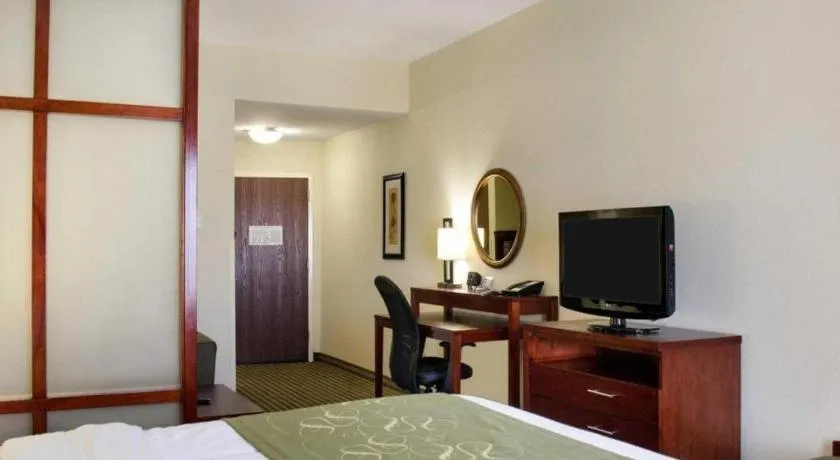 Comfort Suites Greenwood